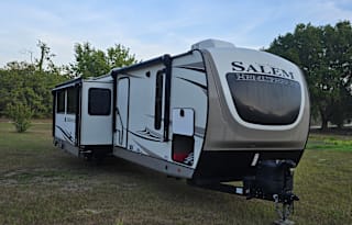 2 bedroom bunkhouse