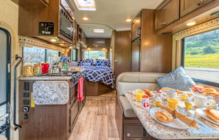 Easy to Drive w/ All the Amenities