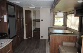 2018 Dutchman Coleman Travel Trailer