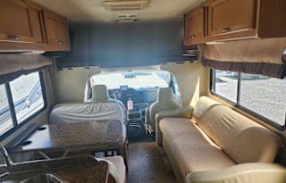 Four Winds 28A–Perfect for Your Next Adventure!
