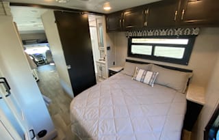 2022 Jayco Redhawk Sleeps 9 With Bunk Beds & Solar