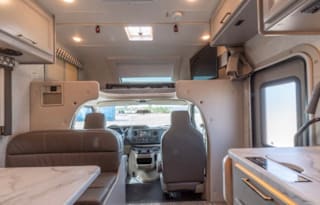 2023 Thor Motor Coach Geneva 22VA