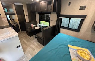 Buckland Family RV "2023 Jayco Jay Flight BH"