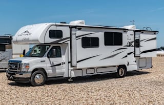 2022 EAST TO WEST Entrada 2900DS ENDLESS ADVENTURE
