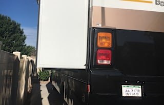 2010 Fleetwood Bounder Classic 30T