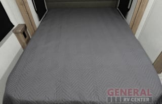 Brand new 2025 Grand Design Imagine 2920BS