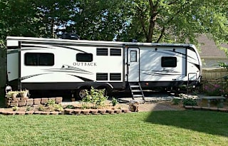2018 Keystone Outback 326 RL - The Queen Bee