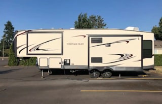 2021 Forest River RV Wildwood Heritage Glen 290RL