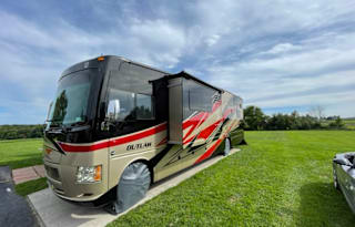 2014 Thor Motor Coach Outlaw 37MD