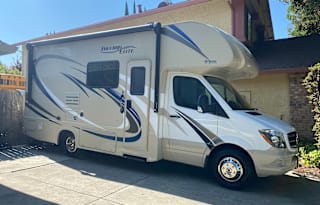 2019 Mercedes Thor Freedom Elite 24FE  DIESEL FUEL