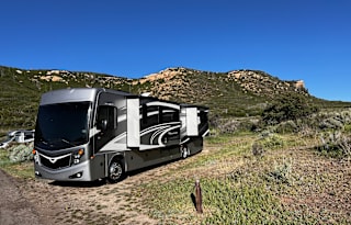 2015 Fleetwood RV Excursion 35B Tripper