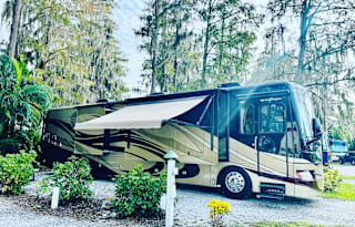 King Suite W/PVT Bunkhouse in the Sunshine State