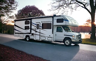 2021 Sun Seeker Ford E450 Specs