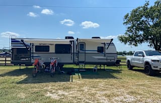 2022 Venture RV SportTrek ST327VIK