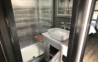 Beautiful 2022 Jayco North Point 377