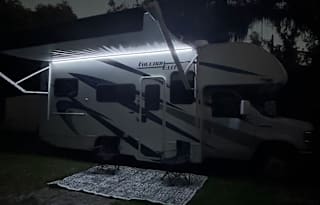 2022 Thor Motor Coach Freedom Elite 23H
