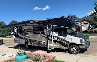 2019 Class C Leprechaun with CRV Supersprings Ride