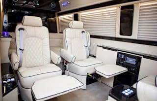 Ride in Luxury: Enjoy the Ultimate Limo Experience