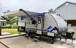 2022 Catalina Summit Series 7 184BHS DELIVERY ONLY