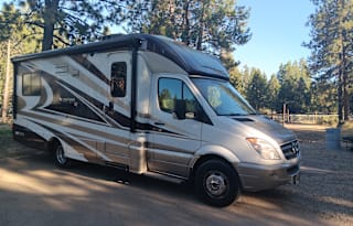 Glamping Pacific Northwest RV Rental