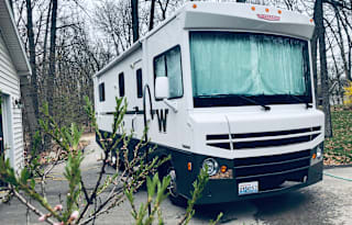 2016 Winnebago Brave 27b