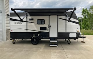 Brand NEW 2021 Keystone Hideout! Ready for FUN!