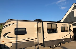 2017 Keystone RV Hideout 28BHS
