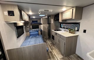 2022 Dutchmen RV Coleman Lantern LT Series 18BH