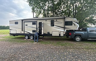 2019 Keystone RV Hideout 298BHDS