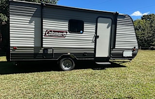 2021 Coleman 17b Camper - Sleeps 5