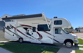 2022 Thor Motor Coach Chateau 31EV