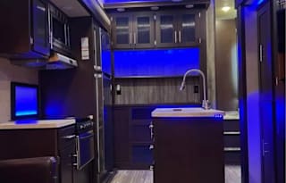 2017 Forest River RV Cherokee Arctic Wolf 255DRL4