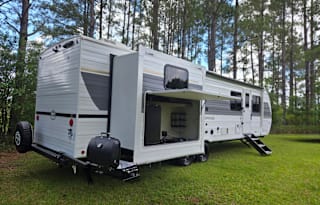 2025 Forest River RV Wildwood 31KQBTS