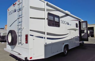 2011 Fleetwood Tioga Ranger 28y