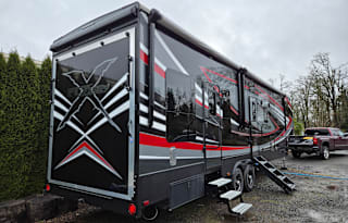 STEVE AND PEGGYS RV RENTAL AND HOSTING.