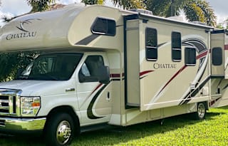 2018 BEAUTY Thor Motor Coach Chateau 29G
