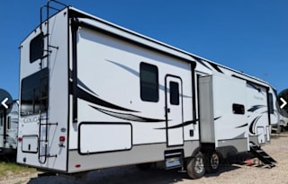2023 Keystone RV Cougar 364BHL
