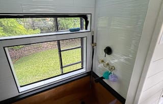 Luxury Off/On-Grid Modern City Bus, Tub & Slides!