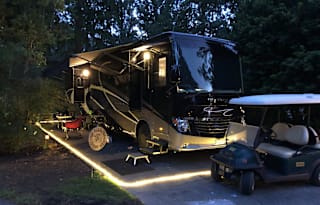2019 Newmar Ventana 40ft Luxury Bunkhouse Diesel