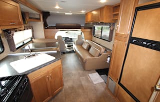 Family Road Trip RV | Sleeps 10 & Pet Friendly