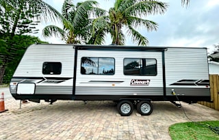 HappyCampersRvRental