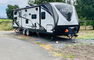 WE SPOIL CAMPERS WITH DELIVERY. GREAT FOR FAMILIES