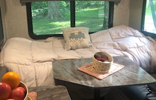 CUTE CAMPER GETAWAY--2018 Forest River E-Pro 14FK