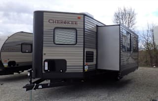 2017 Forest River Cherokee 274VFK