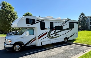 2022 Thor Motor Coach Four Winds 28Z