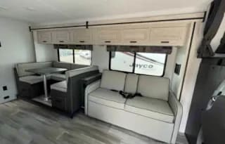 Pet Friendly 50% Monthly Rental & Unlimited Miles