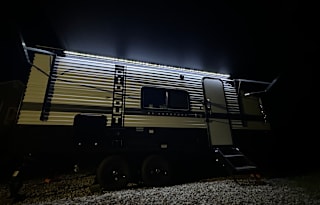 “Sunny Day” 2023 Keystone RV Hideout