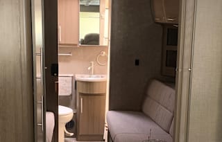 2018 Thor Motor Coach Vegas 24 1