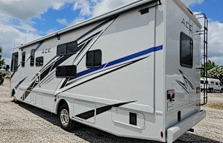2025 Thor Ace 32B