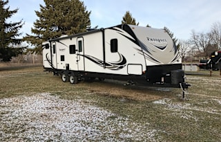 2017 Keystone Passport Ultra Lite 3350BH